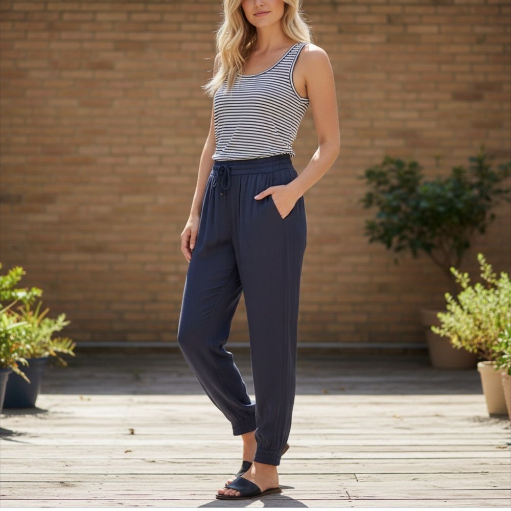 Young Fabulous & Broke Navy Jogger Pants sz Small NWT
